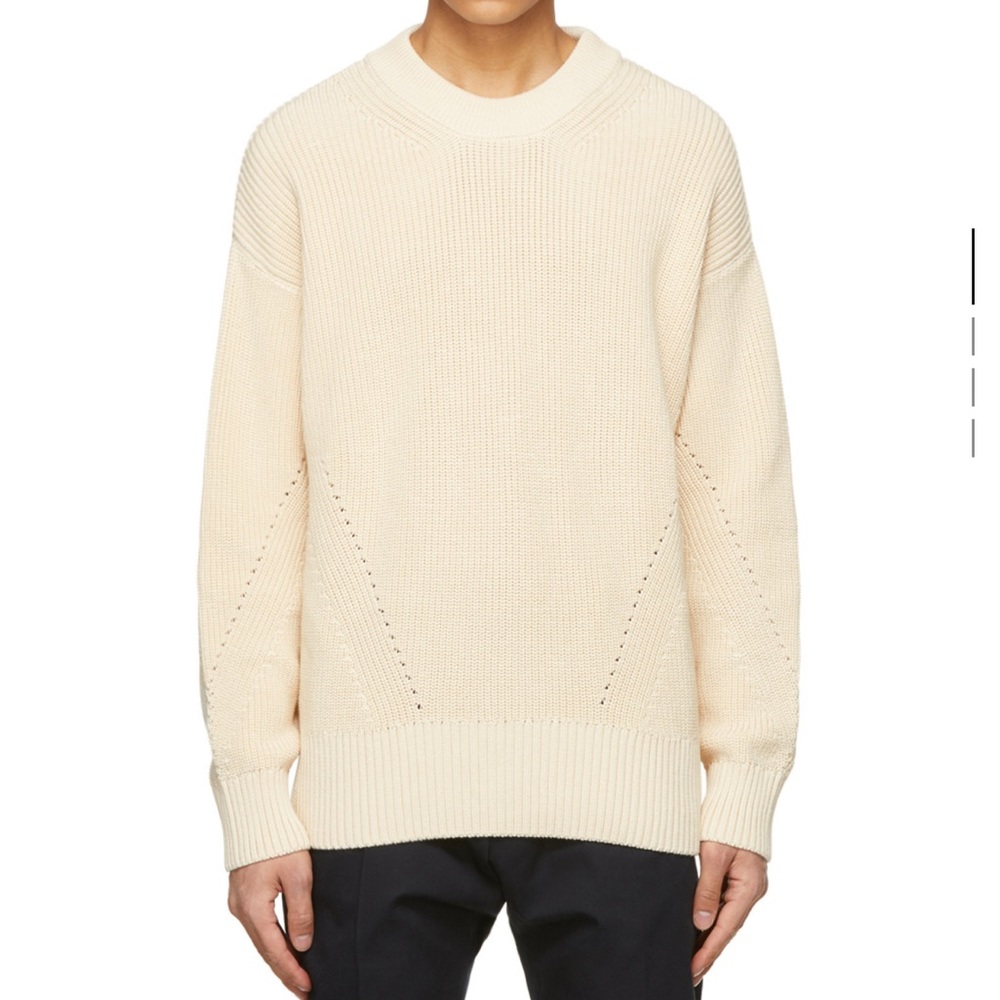 AMI Off-White Ribbed Boxy Sweater